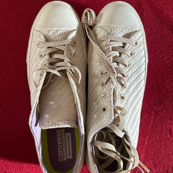 Ivory converse - Picture 6 of 9